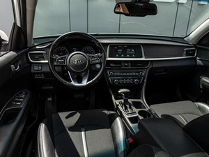 Седан Kia Optima 2018 года, 2288000 рублей, Краснодар