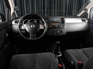 Седан Nissan Tiida 2008 года, 549000 рублей, Тюмень