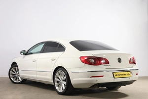 Седан Volkswagen Passat CC 2010 года, 1079000 рублей, Новосибирск