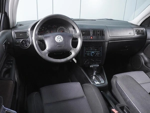 Хетчбэк Volkswagen Golf 2002 года, 550000 рублей, Ростов-на-Дону