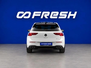 Хетчбэк Volkswagen Golf 2021 года, 2797434 рублей, Москва
