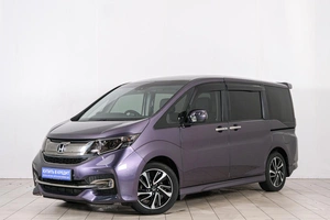 Минивэн Honda Stepwgn 2017 года, 2149000 рублей, Красноярск