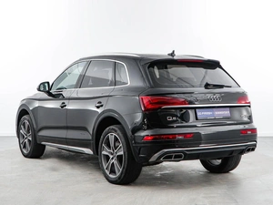 Внедорожник Audi Q5L 2023 года, 5489999 рублей, Москва