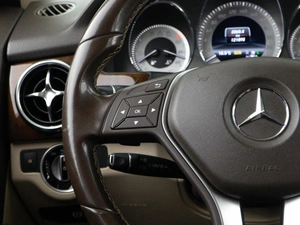 Внедорожник Mercedes-benz GLK-класс 2012 года, 2229050 рублей, Москва