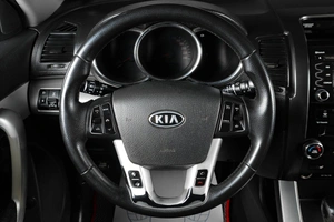 Внедорожник Kia Sorento 2011 года, 1359000 рублей, Тюмень
