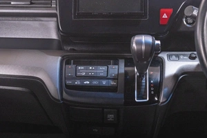 Минивэн Honda Stepwgn Spada 2021 года, 2679000 рублей, Томск