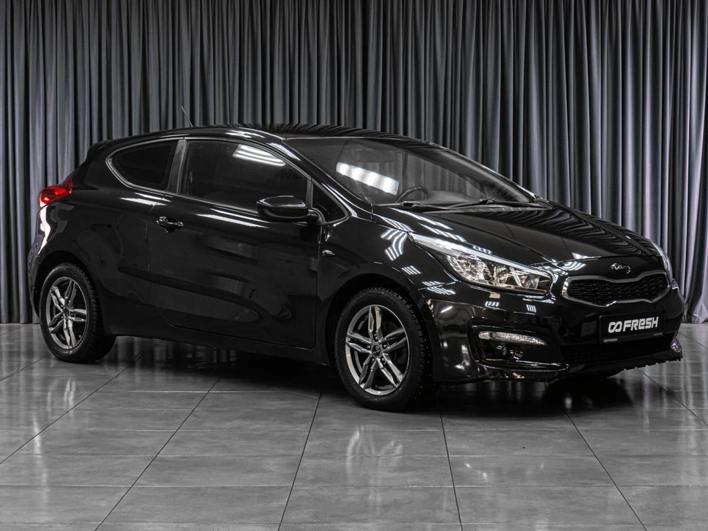Хетчбэк Kia Ceed 2013 года, 899000 рублей, Тюмень