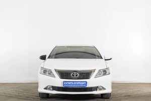 Седан Toyota Camry 2014 года, 1629000 рублей, Тюмень