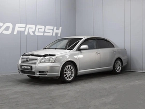 Седан Toyota Avensis 2004 года, 660000 рублей, Омск
