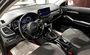 Внедорожник Kia Seltos 2021 года, 2397000 рублей, Красноярск