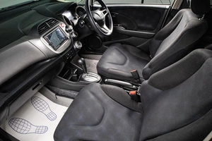 Хетчбэк Honda Fit 2012 года, 949000 рублей, Сургут