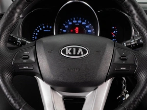 Седан Kia Rio 2012 года, 899000 рублей, Тюмень