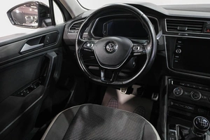 Внедорожник Volkswagen Tiguan 2019 года, 2669000 рублей, Новокузнецк