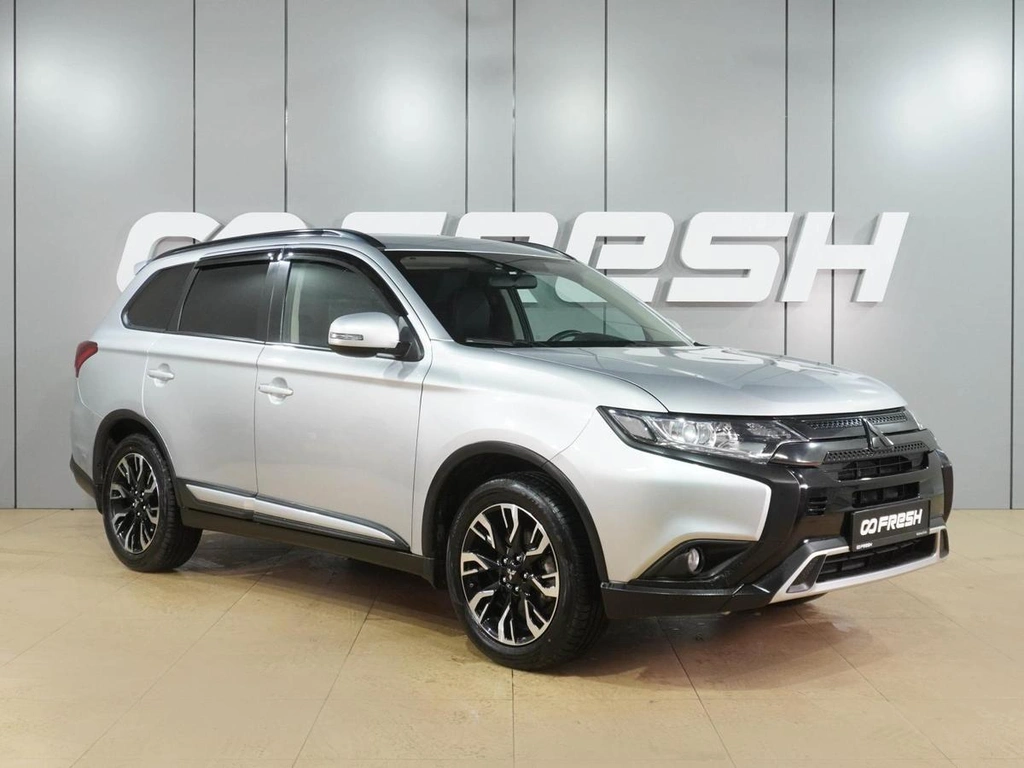 Внедорожник Mitsubishi Outlander 2021 года, 2399000 рублей, Воронеж