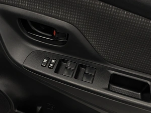 Хетчбэк Toyota Vitz 2019 года, 1030000 рублей, Красноярск