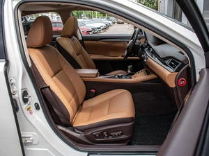 Седан Lexus ES 2016 года, 3245000 рублей, Краснодар