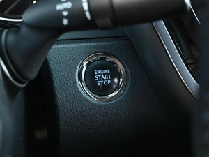Седан Toyota Camry 2021 года, 2898000 рублей, Кирилловка