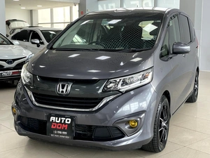 Минивэн Honda Freed 2017 года, 1467000 рублей, Солонцы