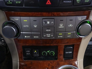 Внедорожник Toyota Highlander 2011 года, 1879000 рублей, Краснодар