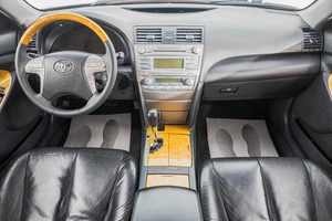 Седан Toyota Camry 2006 года, 1049000 рублей, Барнаул