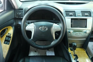 Седан Toyota Camry 2006 года, 989000 рублей, Омск