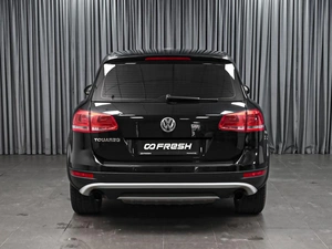 Внедорожник Volkswagen Touareg 2012 года, 1998000 рублей, Ставрополь