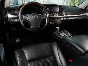 Седан Lexus LS 2013 года, 2677000 рублей, Тверь