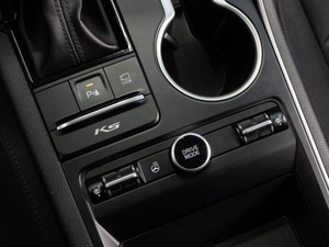 Седан Kia K5 2020 года, 2529000 рублей, Тюмень