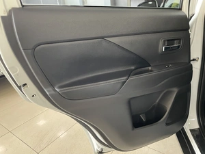 Внедорожник Mitsubishi Outlander 2015 года, 1787000 рублей, Солонцы