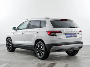 Внедорожник Skoda Karoq 2021 года, 2397400 рублей, Москва