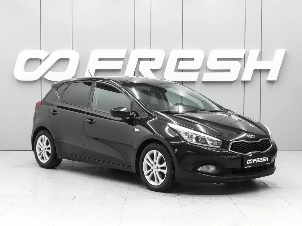 Хетчбэк Kia Ceed 2013 года, 1170000 рублей, Ростов-на-Дону