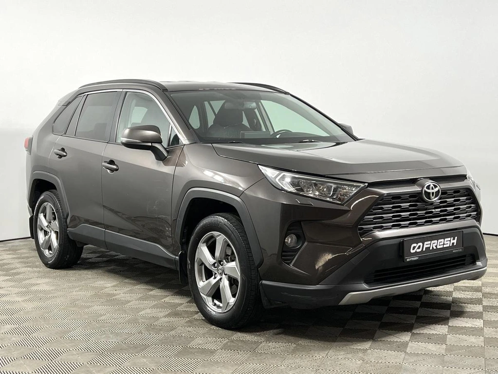 Внедорожник Toyota RAV4 2021 года, 2570100 рублей, Казань