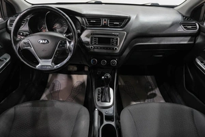 Хетчбэк Kia Rio 2017 года, 1359000 рублей, Новокузнецк