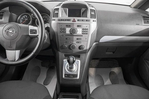 Минивэн Opel Zafira 2006 года, 469000 рублей, Барнаул