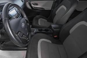 Хетчбэк Kia Ceed 2018 года, 1379000 рублей, Кемерово