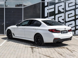 Седан BMW 5 серия 2021 года, 5830000 рублей, Краснодар