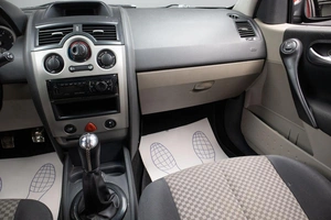 Седан Renault Megane 2005 года, 269000 рублей, Оренбург