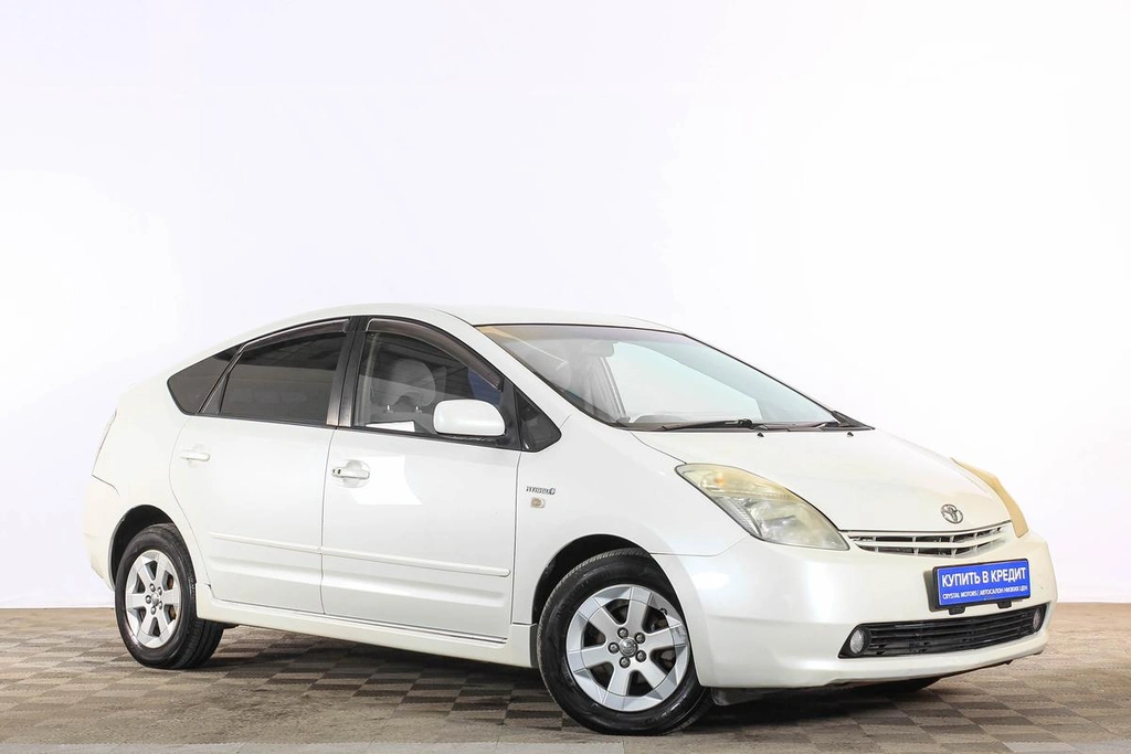 Лифтбек Toyota Prius 2008 года, 679000 рублей, Тюмень