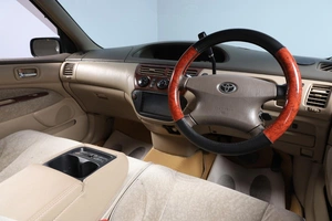 Седан Toyota Vista 2001 года, 579000 рублей, Новосибирск