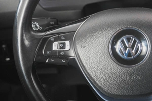 Внедорожник Volkswagen Tiguan 2018 года, 2349000 рублей, Кемерово