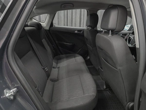 Седан Opel Astra 2013 года, 820000 рублей, Красноярск