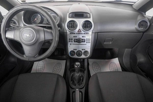 Хетчбэк Opel Corsa 2012 года, 449000 рублей, Кемерово