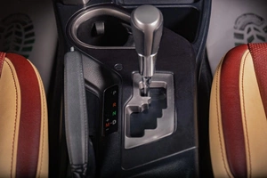 Внедорожник Toyota RAV4 2017 года, 2889000 рублей, Томск