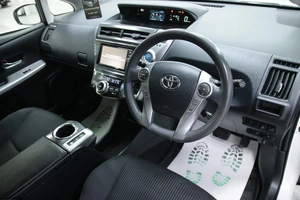Универсал Toyota Prius Alpha 2017 года, 1598000 рублей, Солонцы