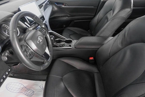 Седан Toyota Camry 2021 года, 2999000 рублей, Кемерово