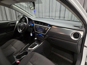 Хетчбэк Toyota Auris 2013 года, 1150000 рублей, Красноярск