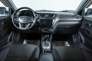 Седан Kia Rio 2014 года, 929000 рублей, Новосибирск