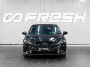 Седан Toyota Camry 2018 года, 2299000 рублей, Сургут