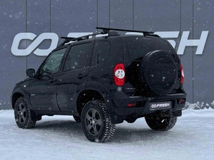 Внедорожник Chevrolet Niva 2015 года, 810000 рублей, Ижевск