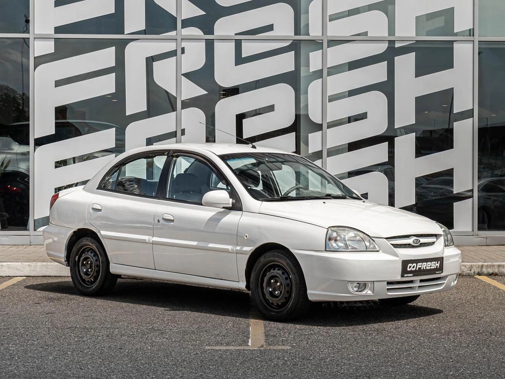 Седан Kia Rio 2005 года, 260000 рублей, Краснодар